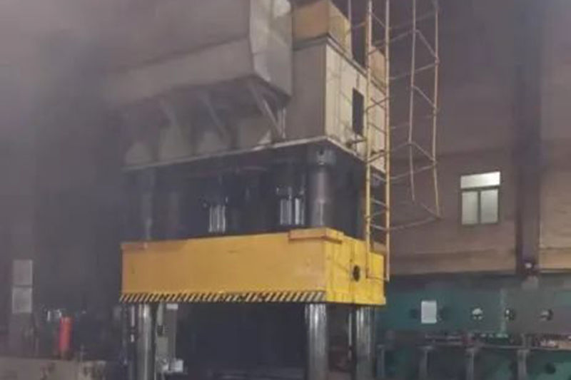 四柱液壓機